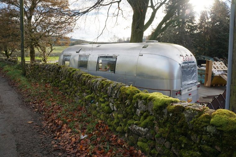 Airstream ^22617 caravan at Masons Campsite - geograph.org.uk - 3759477
