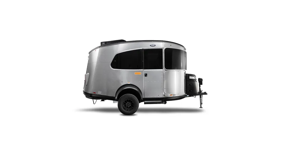 Basecamp 16X - studio exterior view