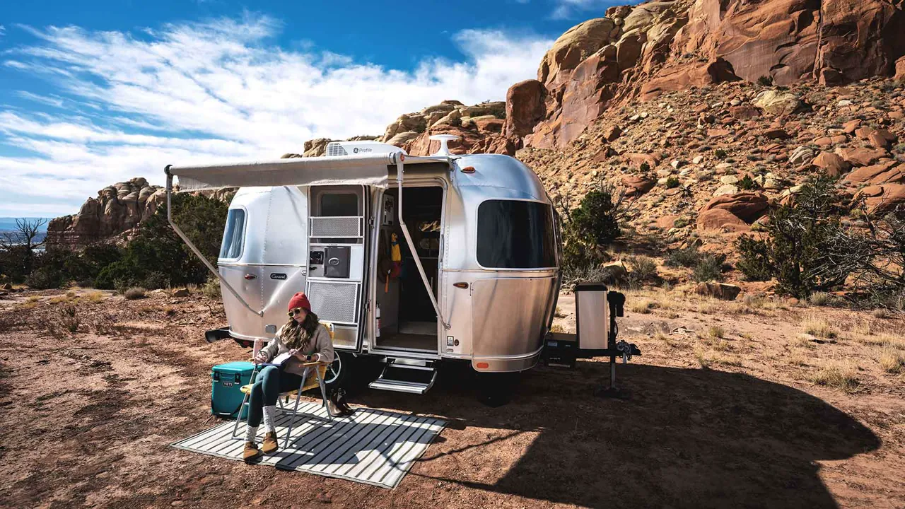 Airstream Caravel