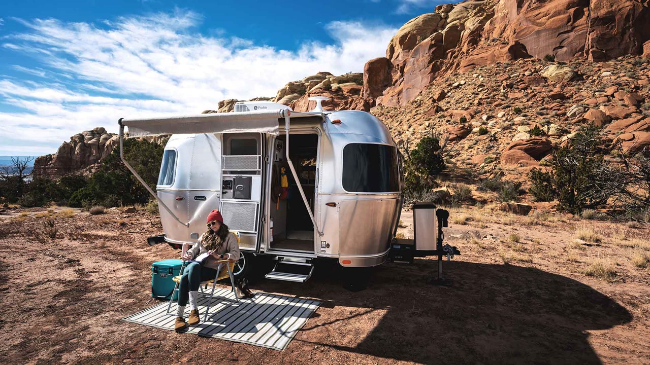 Airstream Caravel