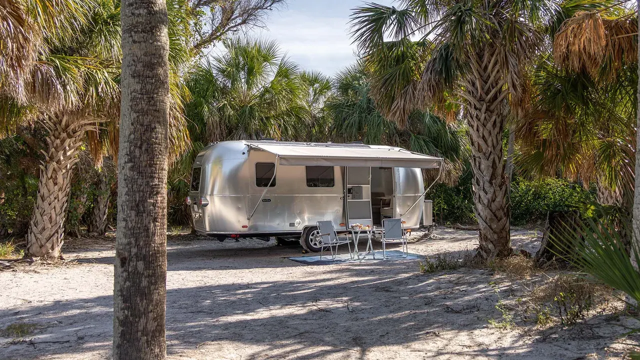 Airstream World Traveler