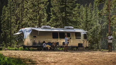 2026 Airstream Flying Cloud 28RB